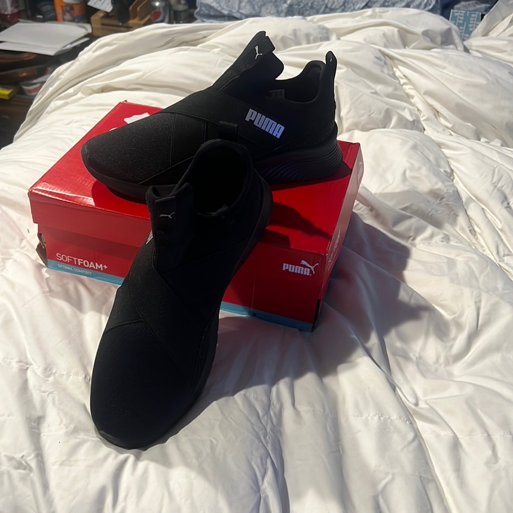 Puma Sneakers